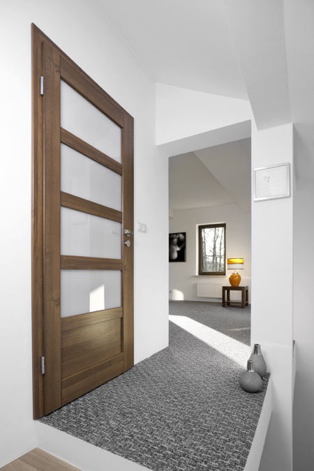 Interiérové dveře VASCO – vizualizace moderního interiéru
